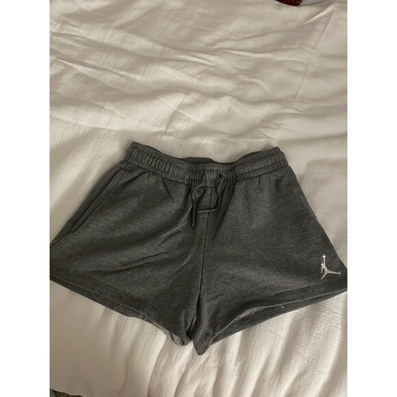 Jordan youth shorts XL - Picture 1 of 3
